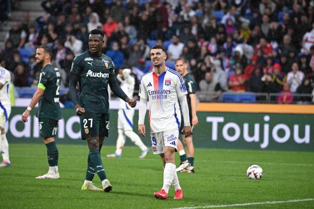 L'OL s'incline devant Lens et s'éloigne de la Ligue des champions, Le Havre gagne à Auxerre et peut croire au maintien