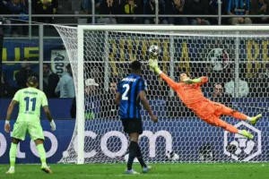 Comment Yann Sommer a comblé son manque de taille pour devenir l'un des meilleurs gardiens en Europe