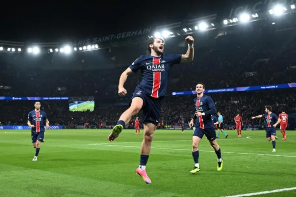 Pourquoi Kvitcha Kvaratskhelia fait l'unanimité sous le maillot du PSG