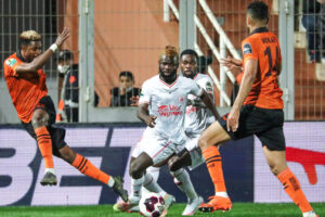 diapo laba kodjo rejoint officiellement al ain