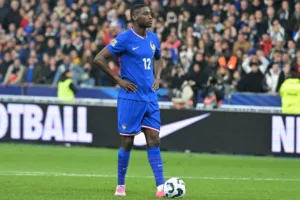 Kolo Muani PSG Exit: Suitors Await as Transfer Decision Looms