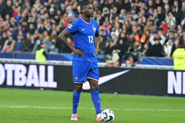 Kolo Muani PSG Exit: Suitors Await as Transfer Decision Looms