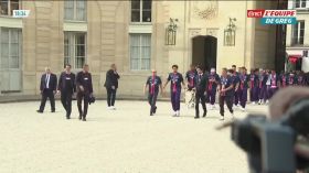 Les Parisiens ont quitté leur hôtel, direction Paris